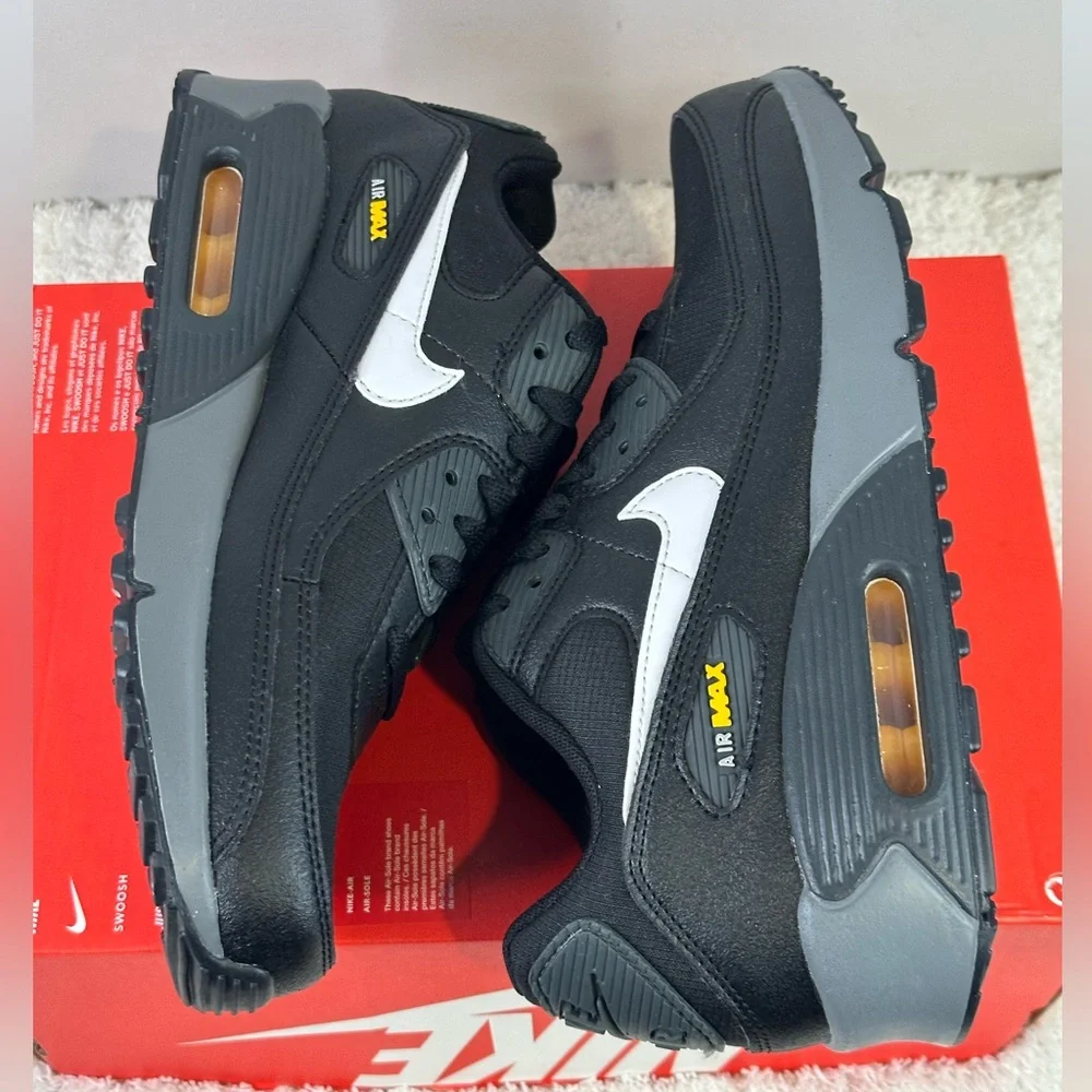 Nike Air Max 90